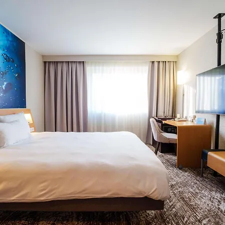 Novotel Avold מלון 4*