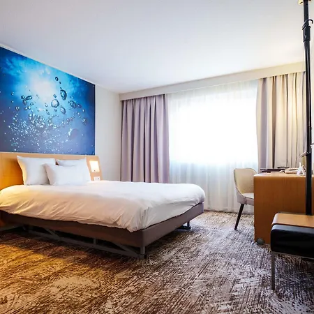 Novotel Avold Hotel 4*