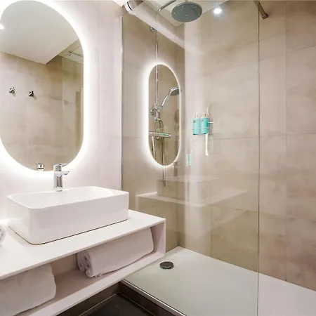 Novotel Avold 생타볼트