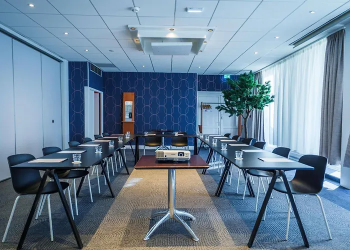 ホテル Novotel Avold サン・タヴォル