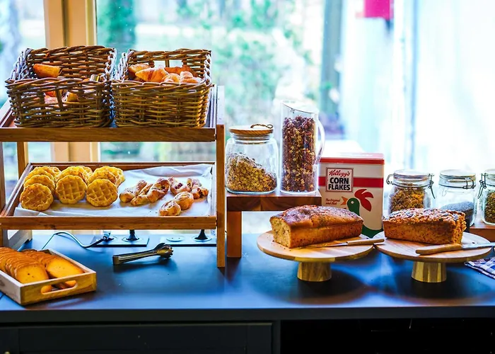 Отель Novotel Avold